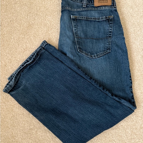 Levi's Men's Classic Relaxed Indigo Straight Jeans Size 40x30 - Picture 1 of 4